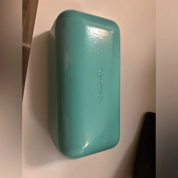 Tiffany sunglasses - Picture 2 of 5